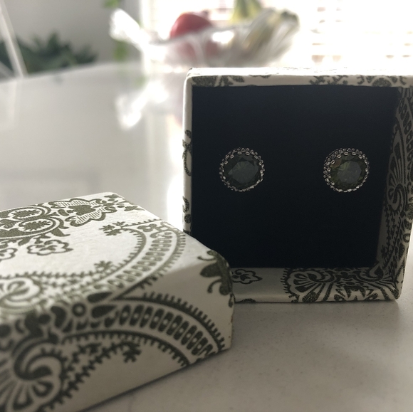 925 Silver 10mm Green Cz Crystal Cluster Stud Earrings - Picture 2 of 4